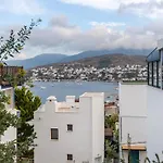 Villa House Sea View Tuerkbuekue